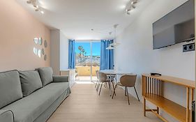 Newly Renovated Studio 2 Min From Playa La Arena