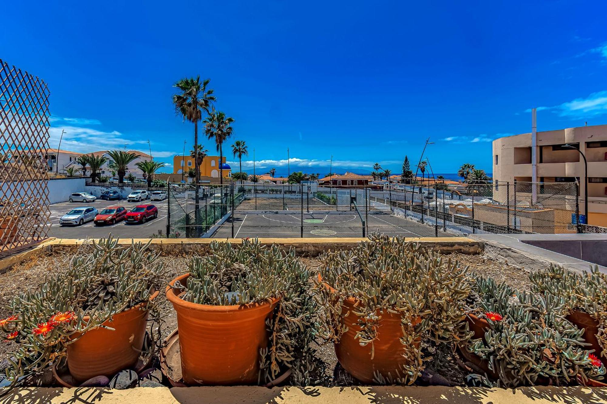 Newly Renovated Studio 2 Min From Playa La Arena Puerto de Santiago  Extérieur photo