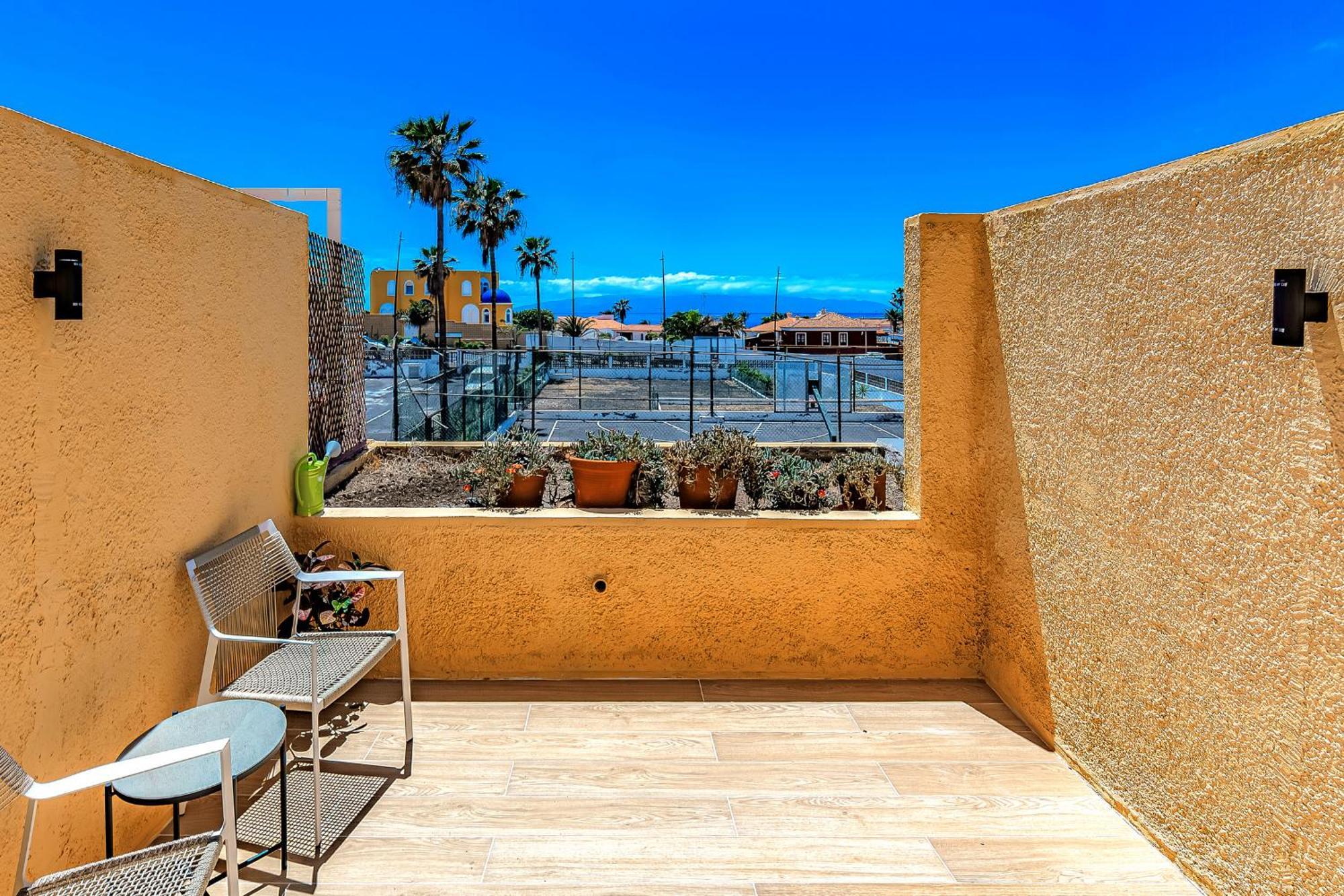 Newly Renovated Studio 2 Min From Playa La Arena Puerto de Santiago  Extérieur photo